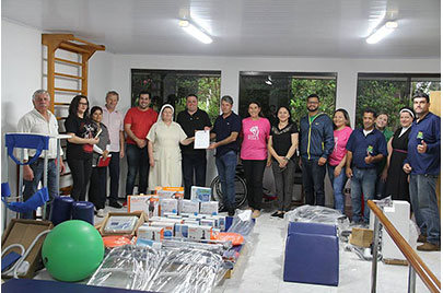 AMAI recebe equipamentos para fisioterapia